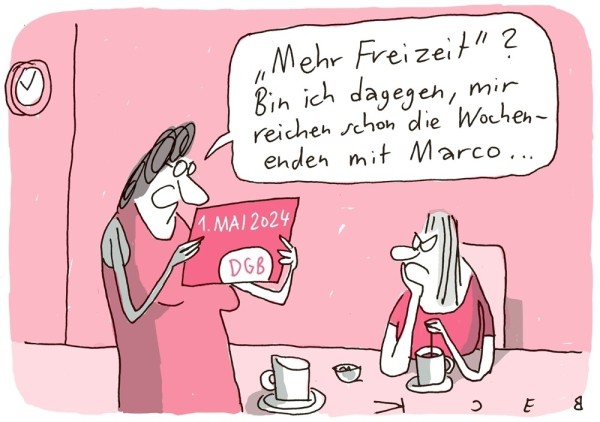 Eine Frau blickt auf Post vom Deutschen Gewerkschafts Bund zum 1. Mai 2024. „Mehr Freizeit?“ Mir reichen schon die Wochenenden mit Marco